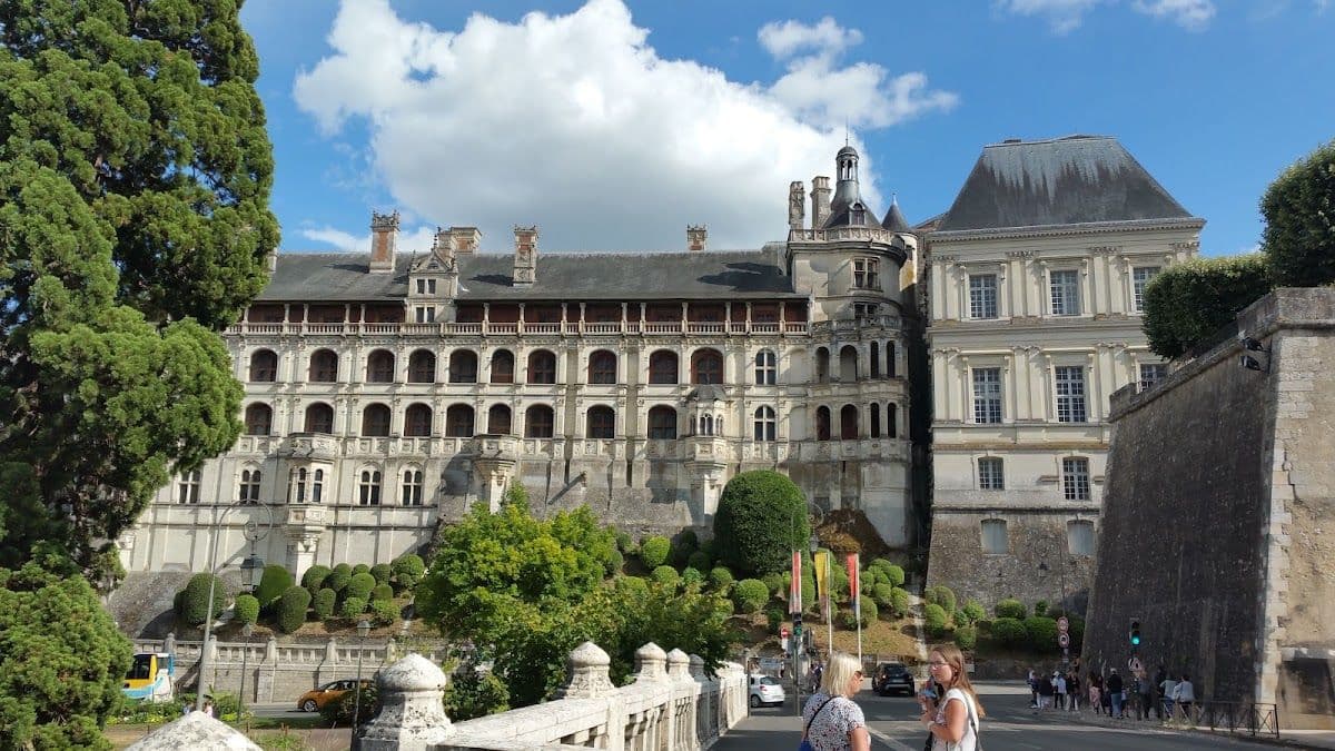 Blois Travel Guide: Plan Your Perfect Trip