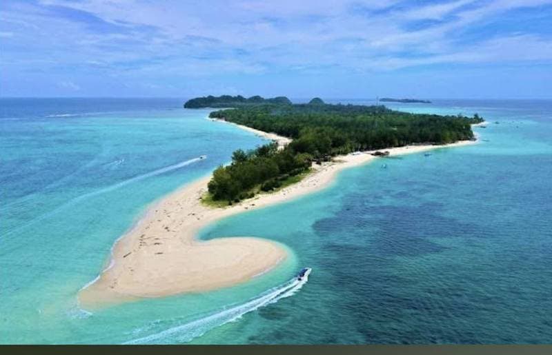 Mantanani Island