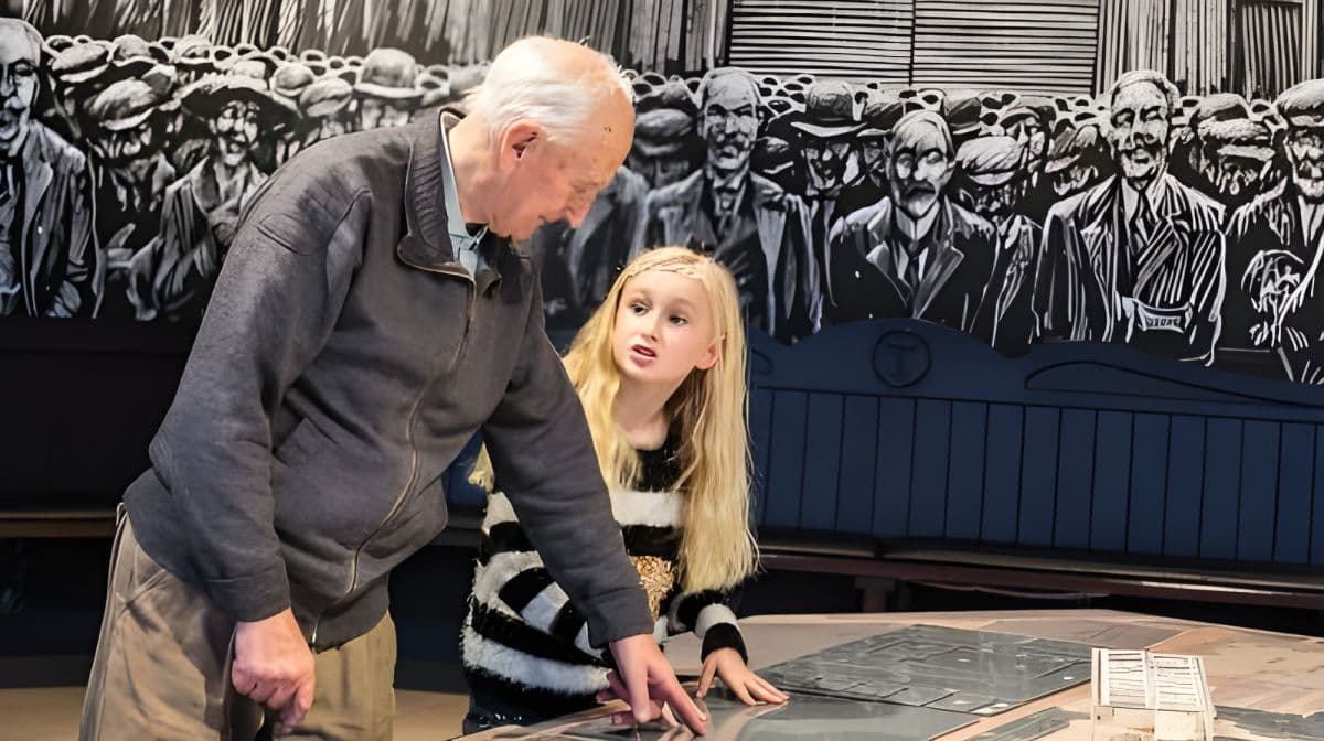 Titanic Belfast: Entry Ticket Day Tours