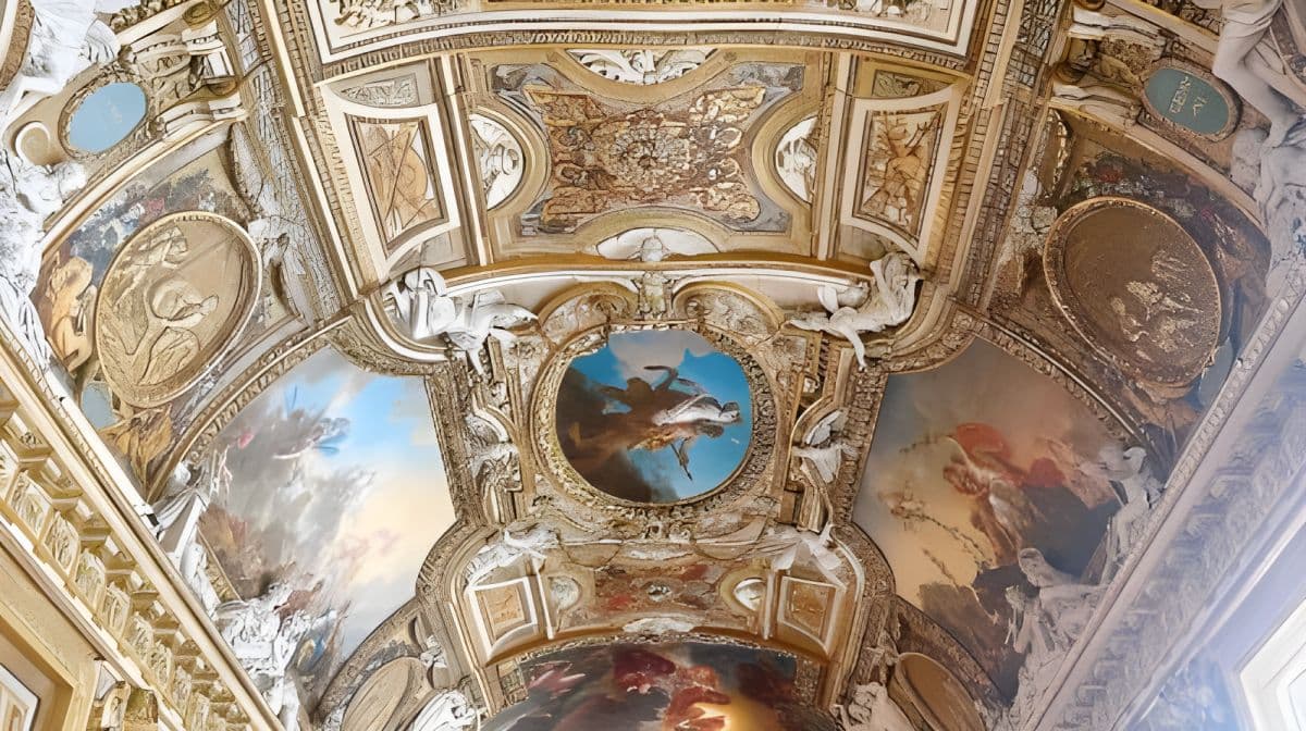 Louvre Museum