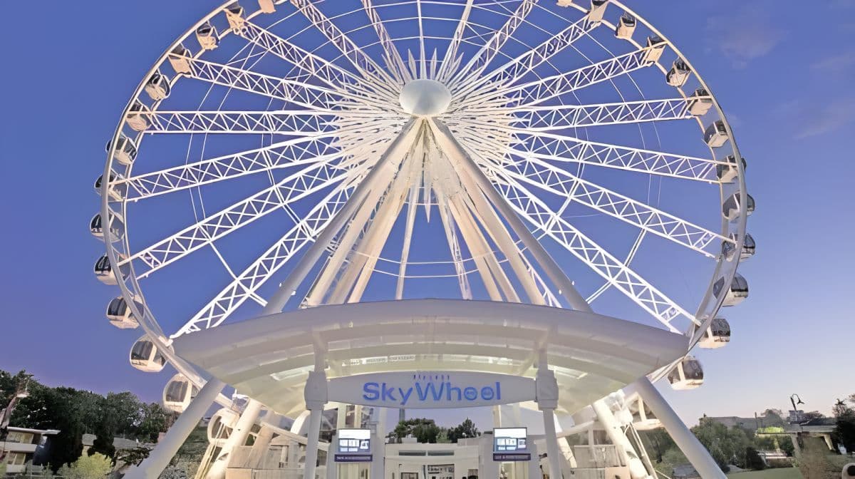 Niagara Falls Tour from Toronto With Niagara Skywheel Day Tours
