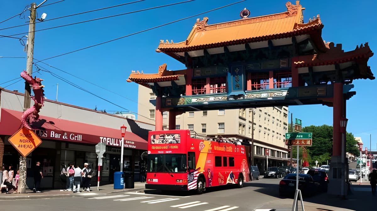 Seattle Open-top Double-decker Hop-on Hop-off Bus Tour