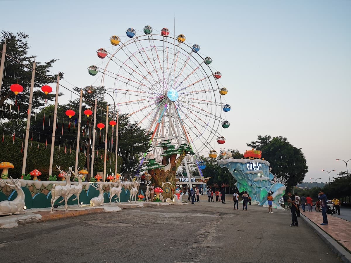 i-City Theme Park