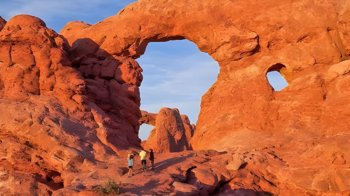 Moab: Arches National Park Sunset Tour